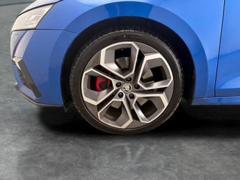 Skoda Octavia 2.0 TSI vRS DSG (245 ps) - BLUETOOTH - PARK SENSORS - DAB