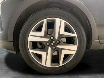 Hyundai Bayon 1.0 T-GDi MHEV Premium DCT (100 ps) - HEATED STEERING - LANE DEP