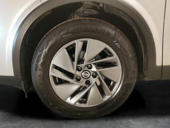 Nissan Qashqai 1.3 DIG-T MHEV Acenta Premium XTRON (158 ps) - INTELLIGENT LANE 