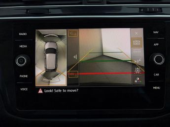 Volkswagen Tiguan 1.5 TSI EVO R-Line Tech DSG (150 ps) - ACTIVE LANE ASSIST - KEYL