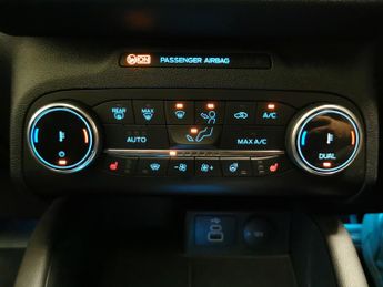 Ford Kuga 2.5h Duratec ST-Line X Edition CVT (190 ps) - NAV - HEATED STEER