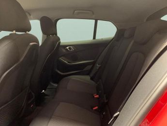 BMW 1 Series 1.5 118i SE (LCP) DCT (136 ps) - CARPLAY - ACTIVE LANE ASSIST - 
