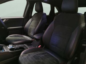 Ford Kuga 2.5 Duratec 14.4kWh ST-Line Edition Plug-in CVT (225 ps) - REVER