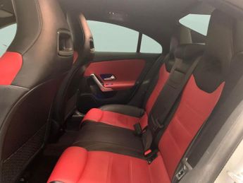 Mercedes-Benz CLA 1.3 CLA250e 15.6kWh AMG Line (Premium) Coupe Plug-in 8G-DCT (218