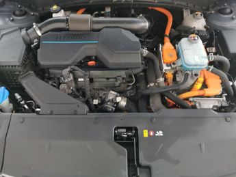 Hyundai Tucson 1.6 T-GDi 13.8kWh Ultimate Plug-in 4WD (265 ps) - ACTIVE LANE AS