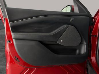 Ford Mustang Mach-e Extended Range 91kWh Automatic (294 ps) - B&O AUDIO - KEYLESS EN