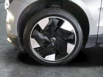 Volvo Ex30 Single Motor Extended Range 69kWh Plus (272 ps) - CARPLAY - HK A