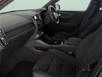 Volvo XC40 Recharge Twin 82kWh Core AWD (408 ps) - HEATED SEATS - NAV - LAN