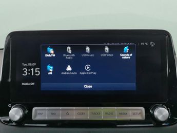 Hyundai Kona 64kWh Premium (10.5kW Charger) (204 ps) - KEYLESS ENTRY - LED - 
