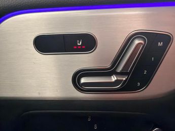 Mercedes-Benz EQA EQA 250+ 70.5kWh AMG Line (Premium) (190 ps) - LEATHER - KEYLESS