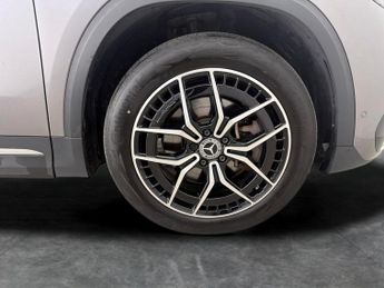 Mercedes-Benz EQA EQA 250+ 70.5kWh AMG Line (Premium) (190 ps) - LEATHER - KEYLESS