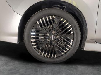 Nissan Leaf 39kWh N-Connecta (150 ps) - HEATED SEATS - NAV - LANE DEPARTURE