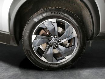 Nissan X-TRAIL 1.5 h e-POWER Acenta Premium e-4ORCE (213 ps) - REVERSE CAM - 7 