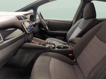 Nissan Leaf 39kWh N-Connecta (150 ps) - HEATED SEATS - NAV - LANE DEPARTURE