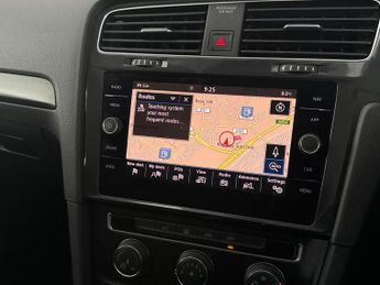 Volkswagen Golf 1.5 TSI EVO SE Nav DSG (130 ps) - AIR CON - DAB - USB AUDIO