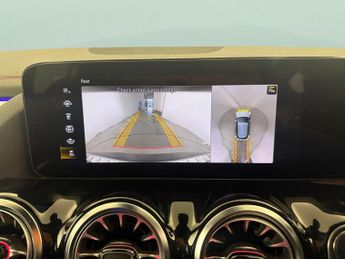 Mercedes-Benz EQA EQA 250+ 70.5kWh AMG Line (Premium) (190 ps) - LEATHER - KEYLESS