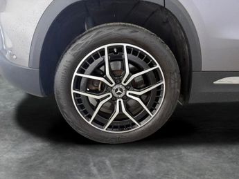 Mercedes-Benz EQA EQA 250+ 70.5kWh AMG Line (Premium) (190 ps) - LEATHER - KEYLESS