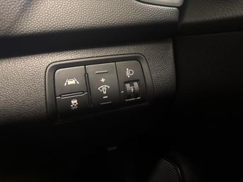 Hyundai i20 1.0 T-GDi SE DCT (100 ps) - BLUETOOTH - CRUISE - AIR CON
