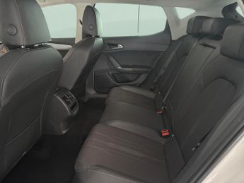 Cupra Leon 1.5 eTSI EVO V1 DSG (150 ps) - LED - REVERSE CAM - NAV