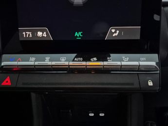 Renault Captur 1.8 E-TECH evolution (160 ps) - LANE DEPARTURE  - BLUETOOTH - CR