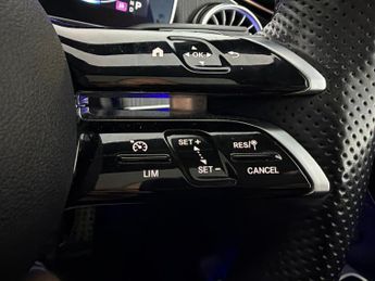 Mercedes-Benz EQE EQE 300 89kWh AMG Line (245 ps) - ADAPT CRUISE - ACTIVE LANE ASS