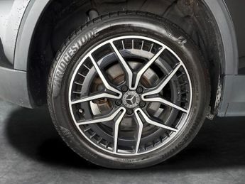 Mercedes-Benz EQA EQA 250+ 70.5kWh AMG Line (Premium) (190 ps) - LEATHER - KEYLESS
