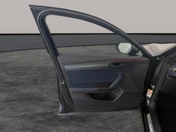 Cupra Formentor 1.4 eHybrid 12.8kWh V2 Plug-in DSG (204 ps) - LED - REVERSE CAM 