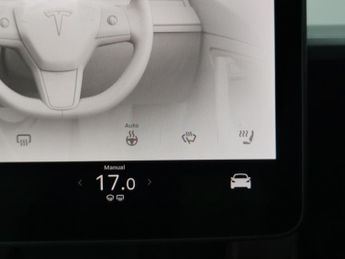 Tesla Model Y (Dual Motor) Long Range 4WDE (384 bhp) - ENH AUTOPILOT - HEATED 