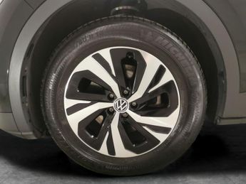Volkswagen ID.4 Pure 52kWh Life Edition (148 ps) - LED - REVERSE CAM - HEATED SE
