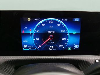 Mercedes-Benz A Class 1.3 A200 Sport (Executive) 7G-DCT (163 ps) - SELF PARK - LED - R