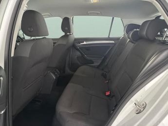 Volkswagen Golf 1.5 TSI EVO SE Nav DSG (130 ps) - AIR CON - DAB - USB AUDIO