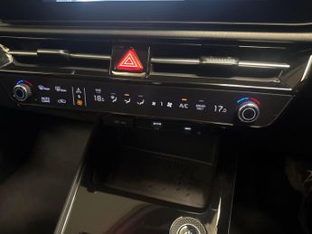 Kia Niro 64.8kWh 4 (201 bhp) HEATED WHEEL - PARK ASSIST - REV CAM - APPLE