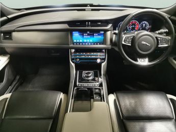 Jaguar XF 3.0d V6 S (300 ps) - NAV - LEATHER - WIFI