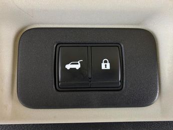 Nissan Ariya 87kWh Evolve 22kW Charger (242 ps) - BOSE - 360 CAM - LED
