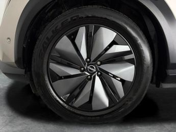 Nissan Ariya 87kWh Evolve 22kW Charger (242 ps) - BOSE - 360 CAM - LED