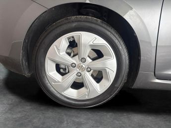 Suzuki Swift 1.2 MHEV Motion CVT (82 ps) - NAV - BLIND SPOT ASSIST - LANE DEP