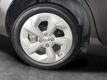 Suzuki Swift 1.2 MHEV Motion CVT (82 ps) - NAV - BLIND SPOT ASSIST - LANE DEP