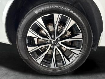 Volvo XC60 2.0 B5 MHEV Plus AWD (250 ps) - CARPLAY - HK AUDIO - KEYLESS ENT