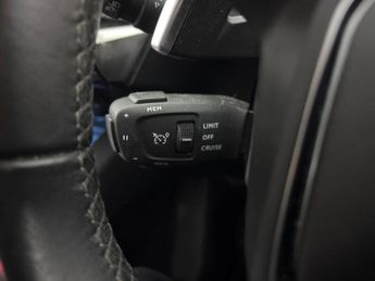 Peugeot 3008 1.6 13.2kWh Allure Premium Plug-in e-EAT (225 ps) - LANE DEPARTU