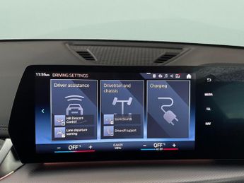 BMW iX1 30 66.5kWh M Sport xDrive (11kW Charger) (313 ps) - PARK ASSIST