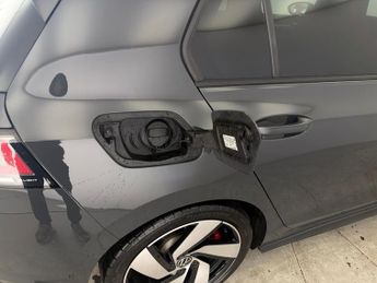 Volkswagen Golf 2.0 TSI GTI DSG (265 ps) - BLIND SPOT ASSIST - DIGITAL DASH - PA