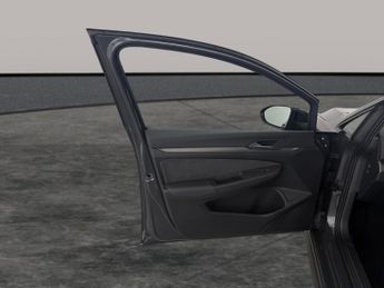 Volkswagen Golf 2.0 TSI GTI DSG (265 ps) - BLIND SPOT ASSIST - DIGITAL DASH - PA