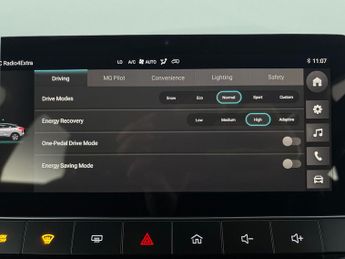 MG Mg4 51kWh SE (170 ps) - ACTIVE LANE ASSIST - KEYLESS ENTRY - LED