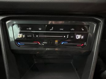 Volkswagen Tiguan 1.4 TSI 13kWh R-Line Plug-in DSG (245 ps) - BLUETOOTH - CLIMATE 