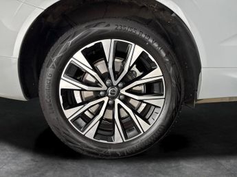 Volvo XC60 2.0 B5 MHEV Plus AWD (250 ps) - PARK ASSIST - LED - HEATED SEATS