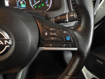 Nissan Leaf 59kWh e+ Tekna (217 ps) - LED - NAV - LANE DEPARTURE