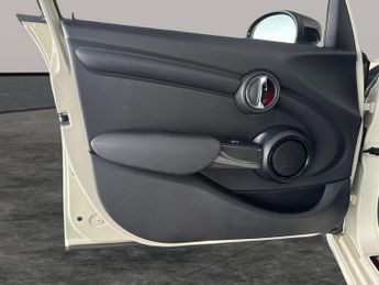 Mini Hatch 1.5 Cooper Sport Steptronic (136 ps) - ROOF AND MIRROR CAPS - BL