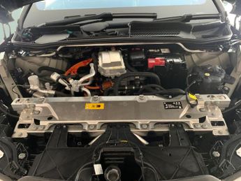 BMW iX 50 111.5kWh M Sport xDrive (11kW Charger) (523 ps) - GESTURE CON