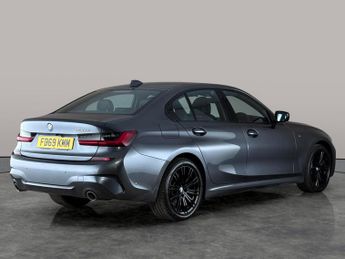 BMW 3 Series 2.0 330e 12kWh M Sport Plug-in (292 ps) - HEATED SEATS - NAV