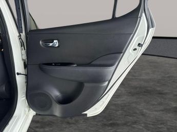 Nissan Leaf 59kWh e+ Tekna (217 ps) - LED - NAV - LANE DEPARTURE